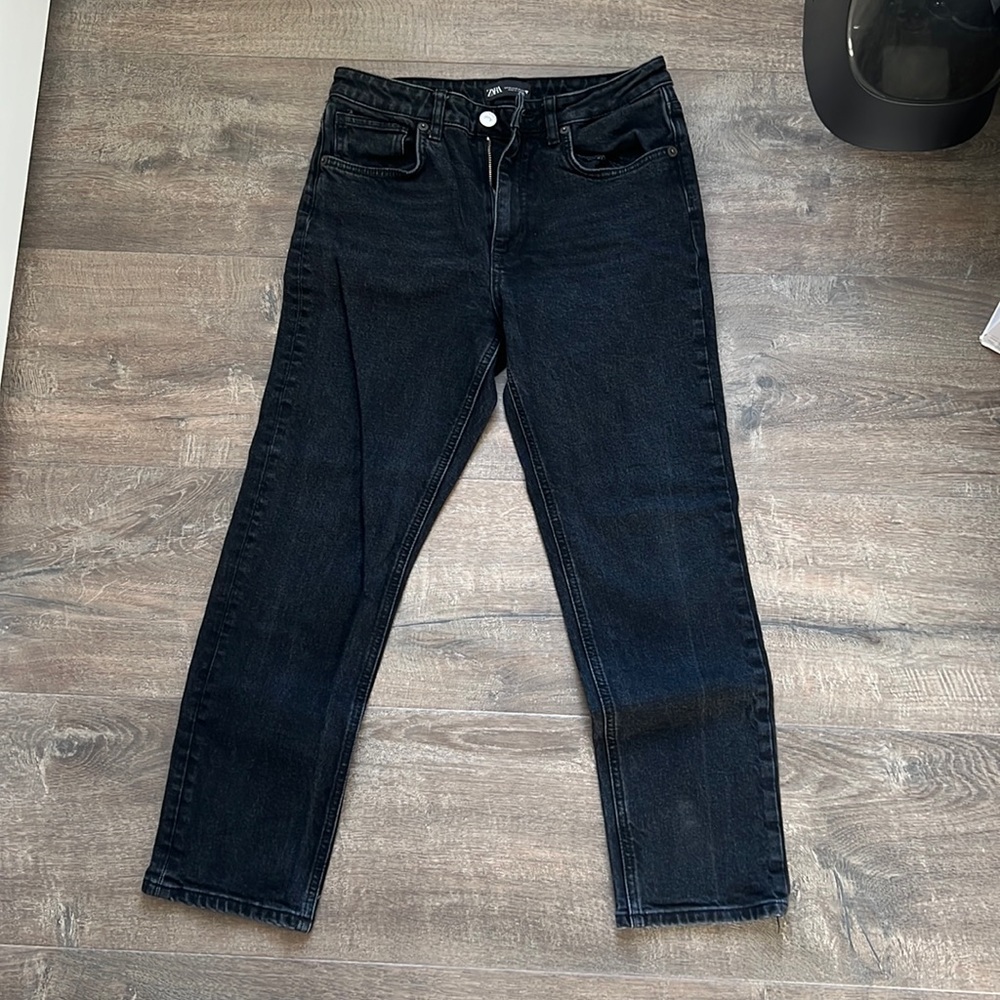 Zara Straight Fit Jeans